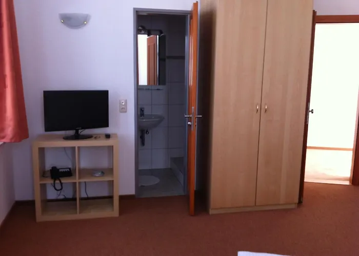 Hotel Zum Buegeleisen 3*